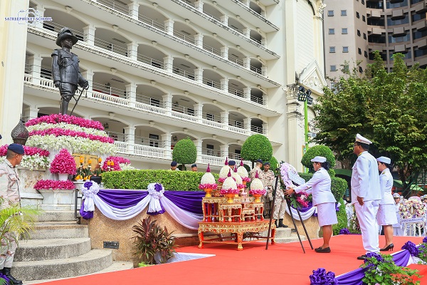 SWPK ร่วมพิธีวางพวงมาลาวันสวรรคตของพระบาทสมเด็จพระมงกุฎเกล้าเจ้าอยู่หัว ณ ลานพระบรมราชานุสาวรีย์ พระบาทสมเด็จพระมงกุฏเกล้าเจ้าอยู่หัว โรงเรียนเทศบาลปลูกปัญญา ในพระอุปถัมภ์ฯ จังหวัดภูเก็ต