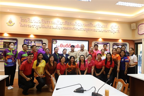 ต้อนรับนายศุภสิทธิ์ จงสุข ครูกลุ่มสาระการเรียนรู้สุขศึกษาและพลศึกษา และนายณัฐพัชรพล ห่อทอง ครูกลุ่มสาระการเรียนรู้สังคมศึกษา ศาสนาและวัฒนธรรม ณ ห้อง SEP Active Learning Center